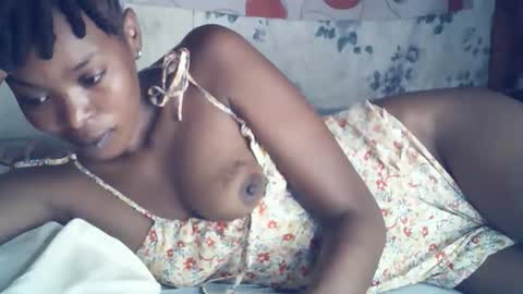 sexxy_curvy23 online show from 03/12/26, 02:12