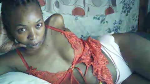 sexxy_curvy23 online show from 03/29/26, 04:12