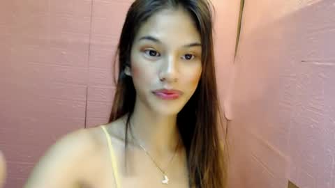 Snapshot of sexxy_dahlia chatting on 06/17/26, 02:29 Dahlia online show from 06/17/26, 02:29