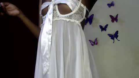 vicky online show from 05/23/26, 06:29