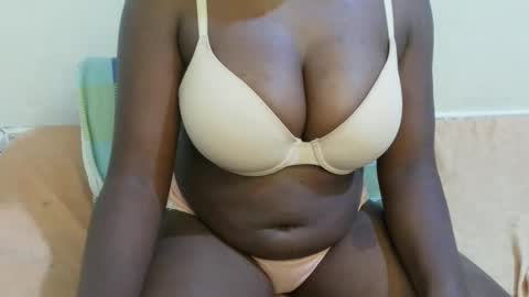 sexxy_maya1 online show from 04/16/26, 08:42