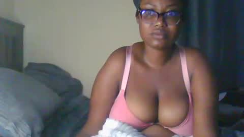 Snapshot of sexxy_mish chatting on 06/18/26, 03:29 sexxy_mish online show from 06/18/26, 03:29