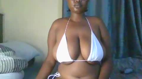 Snapshot of sexxy_mish chatting on 07/08/26, 04:39 sexxy_mish online show from 07/08/26, 04:39