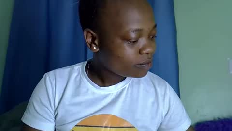 African Queen online show from 10/20/25, 04:02