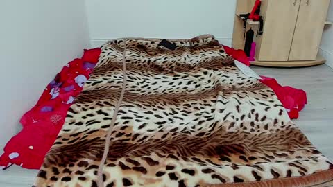 Snapshot of sexxymuscles4u chatting on 12/31/24, 12:57 Sexxymuscles4U online show from 12/31/24, 12:57