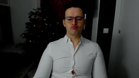 Sexxymuscles4U online show from 01/13/26, 07:24