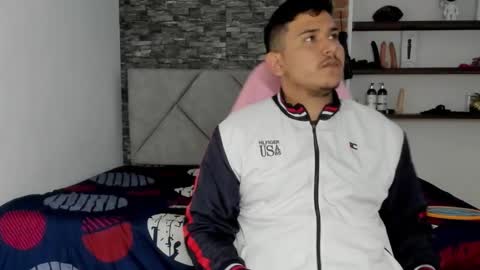 Snapshot of sexxyy_couple_ chatting on 03/01/26, 05:09 Sexxy-Couple online show from 03/01/26, 05:09