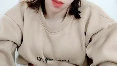 sexy8685 online show from 12/19/25, 02:18