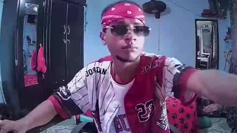 Sebastian online show from 03/08/26, 07:17