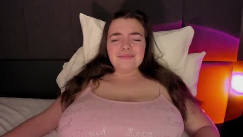 Snapshot of sexy__lizzy__ chatting on 01/02/25, 12:34 Hello dear. I will be glad to meet you. see you soon. online show from 01/02/25, 12:34