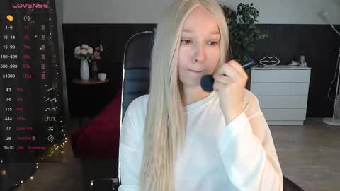 Snapshot of sexy_alexxia chatting on 09/19/25, 11:33 Alexia online show from 09/19/25, 11:33