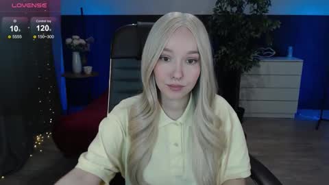 Snapshot of sexy_alexxia chatting on 10/26/25, 02:56 Alexia online show from 10/26/25, 02:56