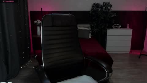 Snapshot of sexy_alexxia chatting on 11/02/25, 02:08 Alexia online show from 11/02/25, 02:08