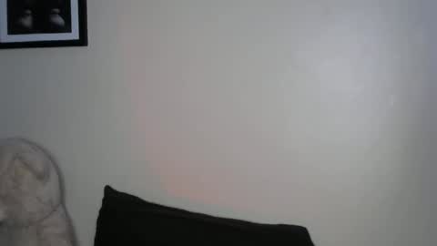 sexy_aluna online show from 10/09/25, 05:22