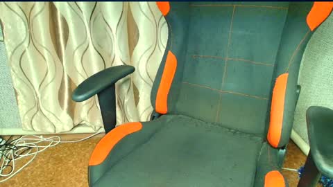 Jessica  Face only in pvt or in snapchat Dont ask more.... online show from 02/10/25, 06:56