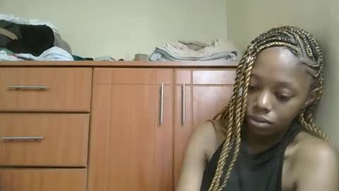 sexy_banny4 online show from 03/28/26, 02:11