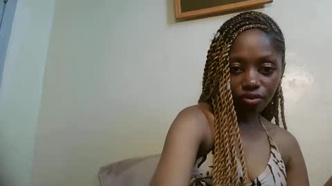 sexy_banny4 online show from 04/10/26, 12:10