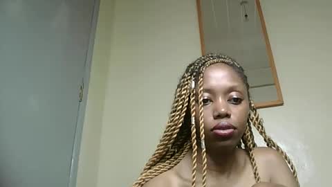 sexy_banny4 online show from 04/14/26, 02:17