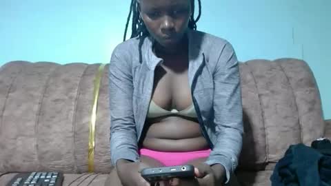 Snapshot of sexy_batush04 chatting on 03/02/26, 07:37 sexy_batush04 online show from 03/02/26, 07:37