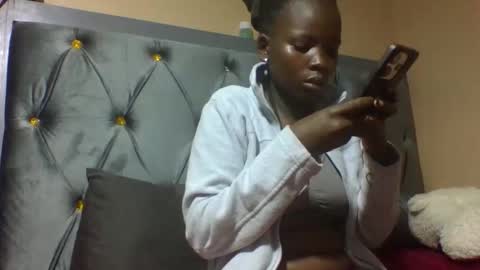 Snapshot of sexy_batush04 chatting on 03/05/26, 04:52 sexy_batush04 online show from 03/05/26, 04:52