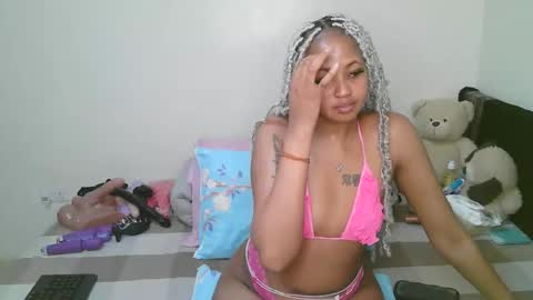 sexy_bluegirl online show from 05/09/26, 06:51