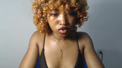 sexy_bluey247 online show from 04/14/26, 06:47