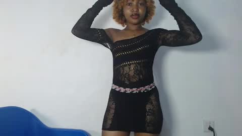 sexy_bluey247 online show from 04/15/26, 03:41