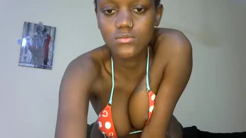 liya online show from 01/13/25, 01:02