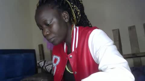 sexy_butty01 online show from 09/10/25, 11:27