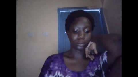 sexy_butty01 online show from 10/06/25, 11:51