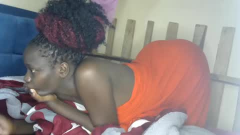 sexy_butty01 online show from 11/11/25, 05:57