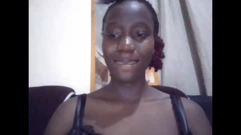 sexy_butty01 online show from 12/05/25, 06:59