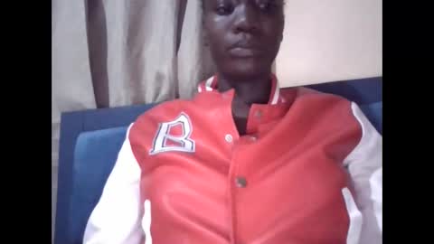 sexy_butty01 online show from 12/19/25, 09:22