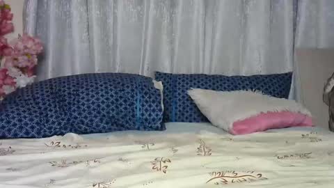 Snapshot of sexy_caramel8 chatting on 10/13/25, 07:47 sexy_caramel8 online show from 10/13/25, 07:47