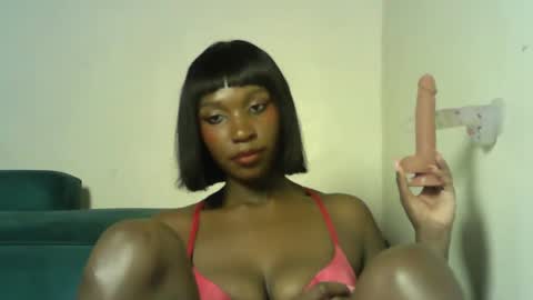 sexy_chocoy05 online show from 02/05/26, 10:42