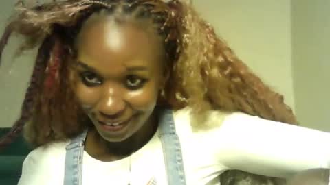 sexy_chocoy05 online show from 04/01/26, 12:00