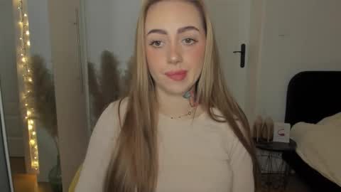 C o r a l i e online show from 01/16/26, 09:24