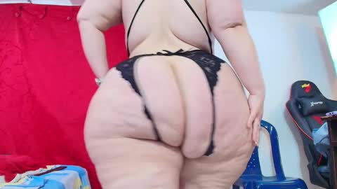 karla           instagram  online show from 09/28/25, 02:55