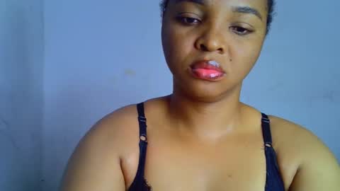 Clara online show from 11/09/25, 07:45