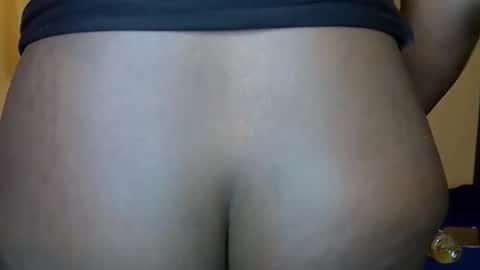 sexy_esther92 online show from 03/17/26, 07:33