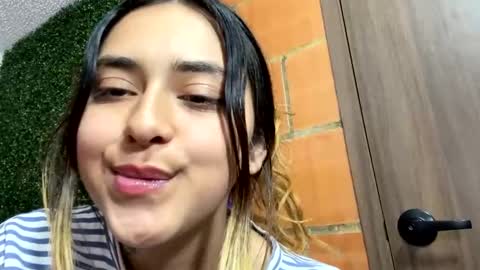 Antonella online show from 02/10/25, 04:47