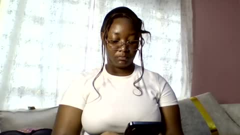 Snapshot of sexy_helle chatting on 06/14/26, 01:57 sexy_helle online show from 06/14/26, 01:57