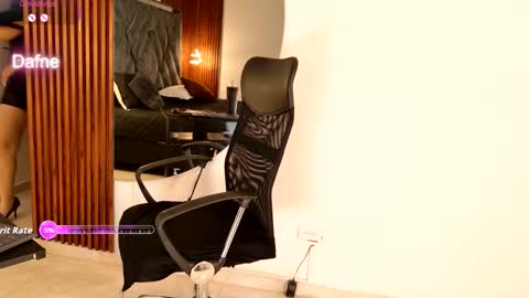 Dafne online show from 02/25/26, 01:32