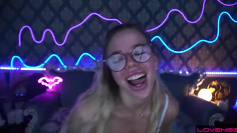 Snapshot of sexy_ira chatting on 01/29/25, 07:15 Ira online show from 01/29/25, 07:15