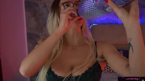 Snapshot of sexy_ira chatting on 02/05/25, 11:34 Ira online show from 02/05/25, 11:34