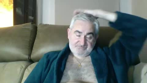 Snapshot of sexy_italiandaddy chatting on 05/18/26, 07:52 Antonio online show from 05/18/26, 07:52