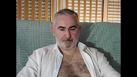 Snapshot of sexy_italiandaddy chatting on 05/21/26, 10:33 Antonio online show from 05/21/26, 10:33