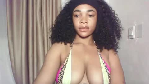 Sexy kitty881 online show from 10/17/25, 08:11