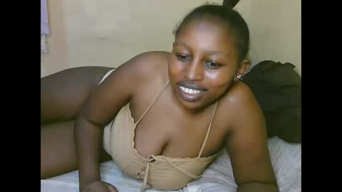 sexy_latasha online show from 12/01/25, 08:36