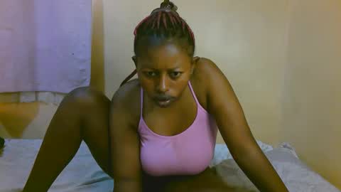 sexy_latasha online show from 04/11/26, 04:28